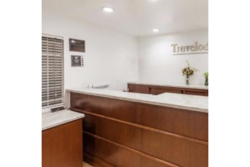 Travelodge Inn & Suites By Wyndham Fullerton Exterior foto